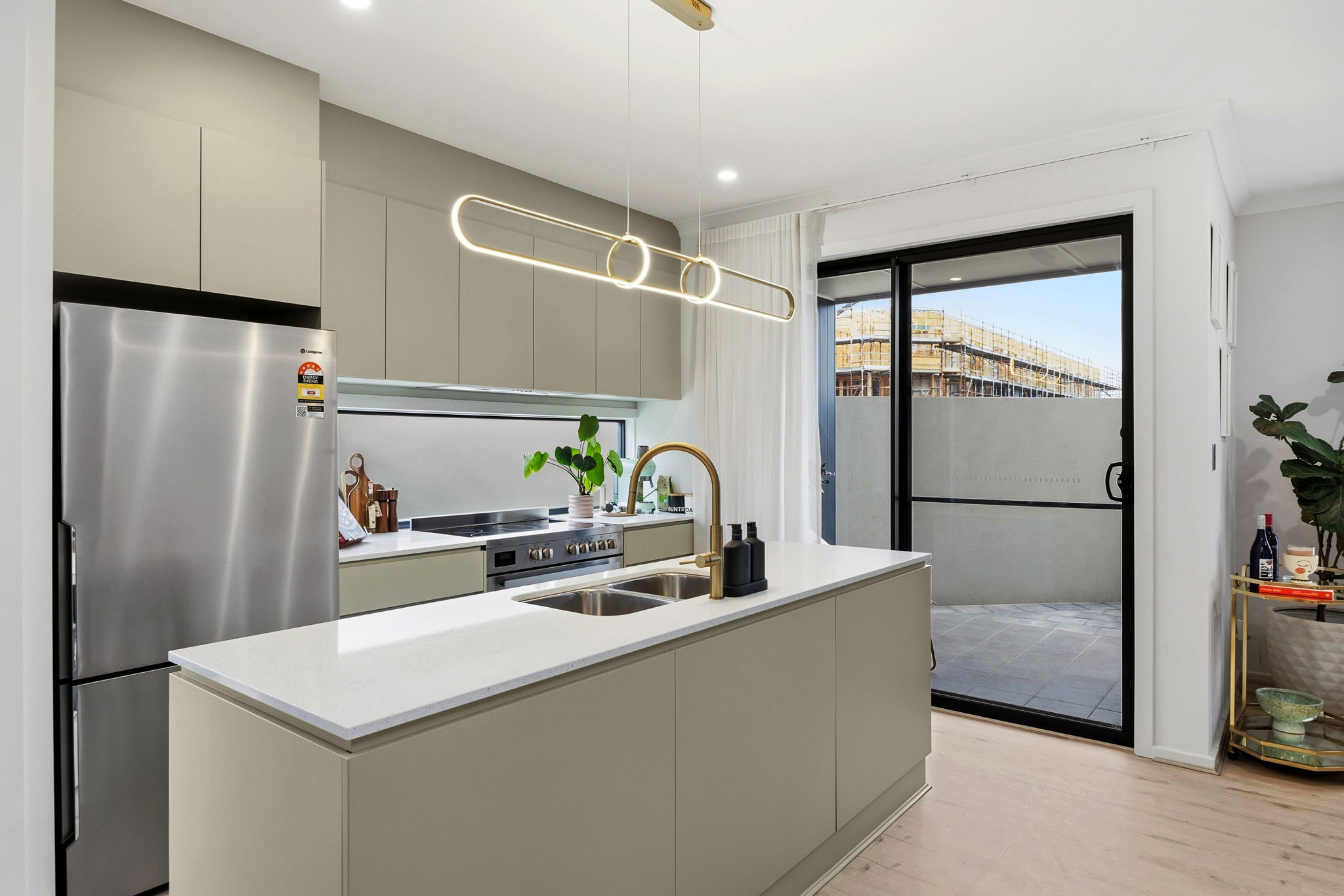 2 John Mckinna Circuit, Taperoo