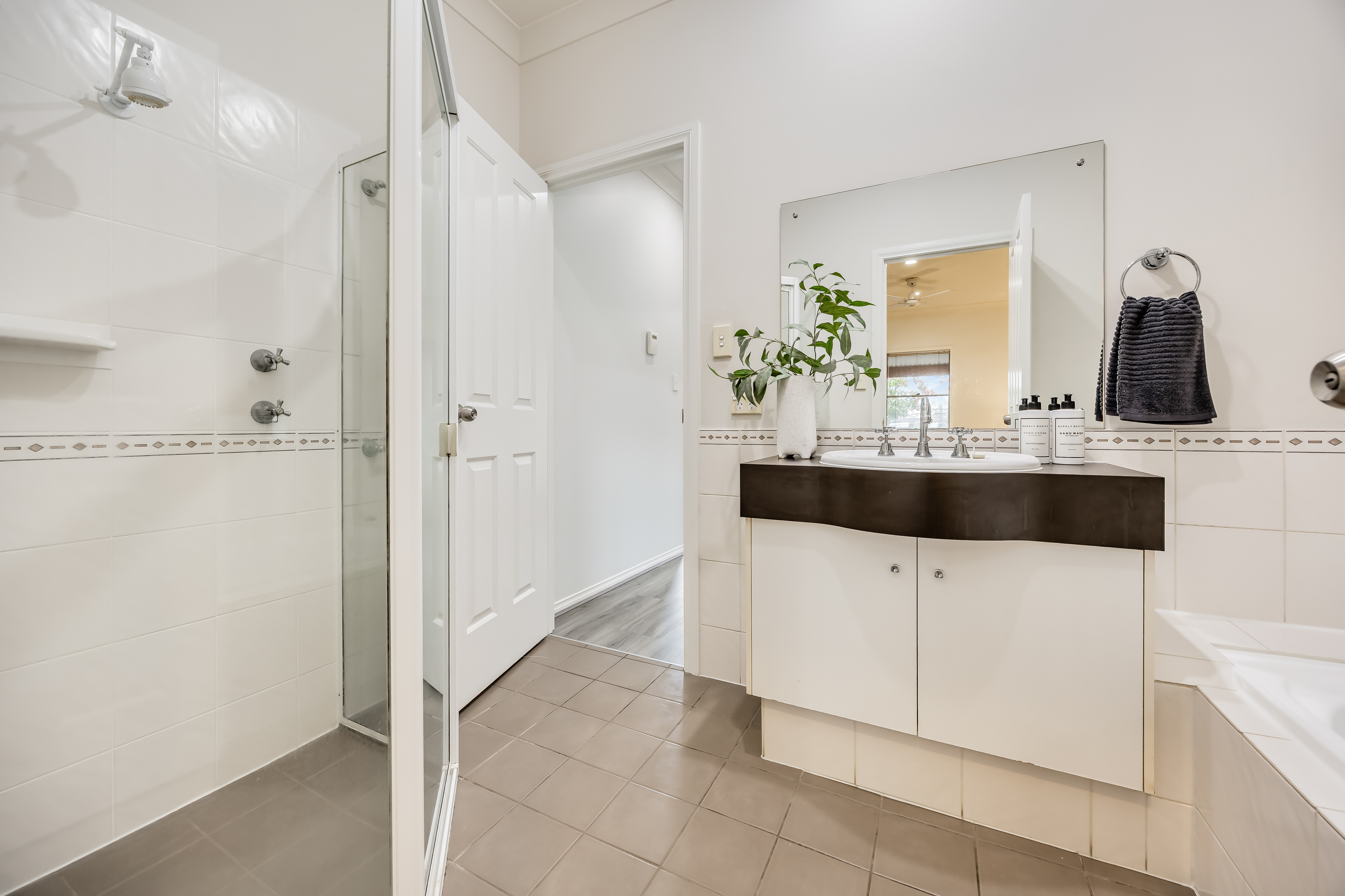 6 Heard Avenue, Mawson Lakes