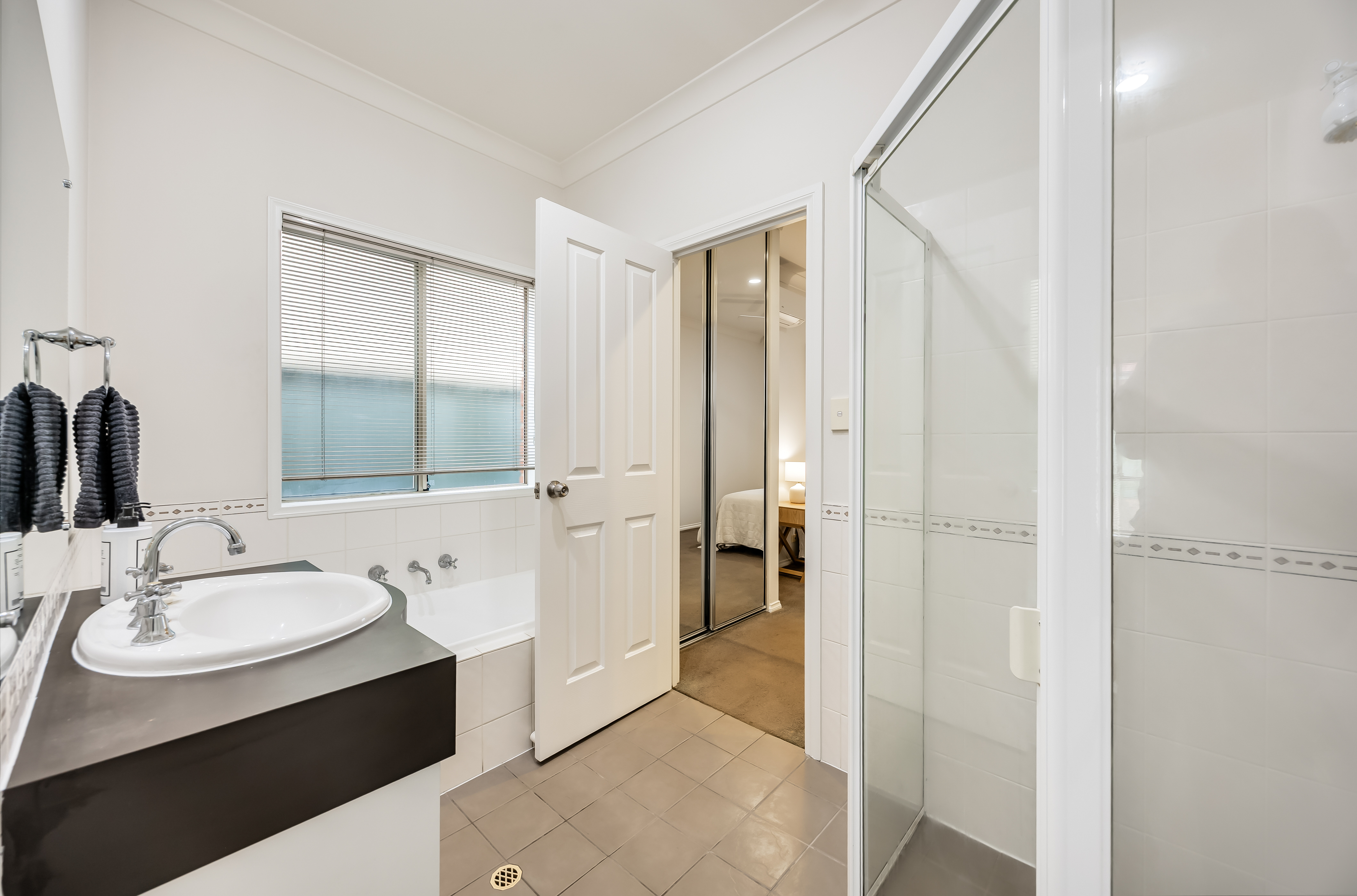 6 Heard Avenue, Mawson Lakes