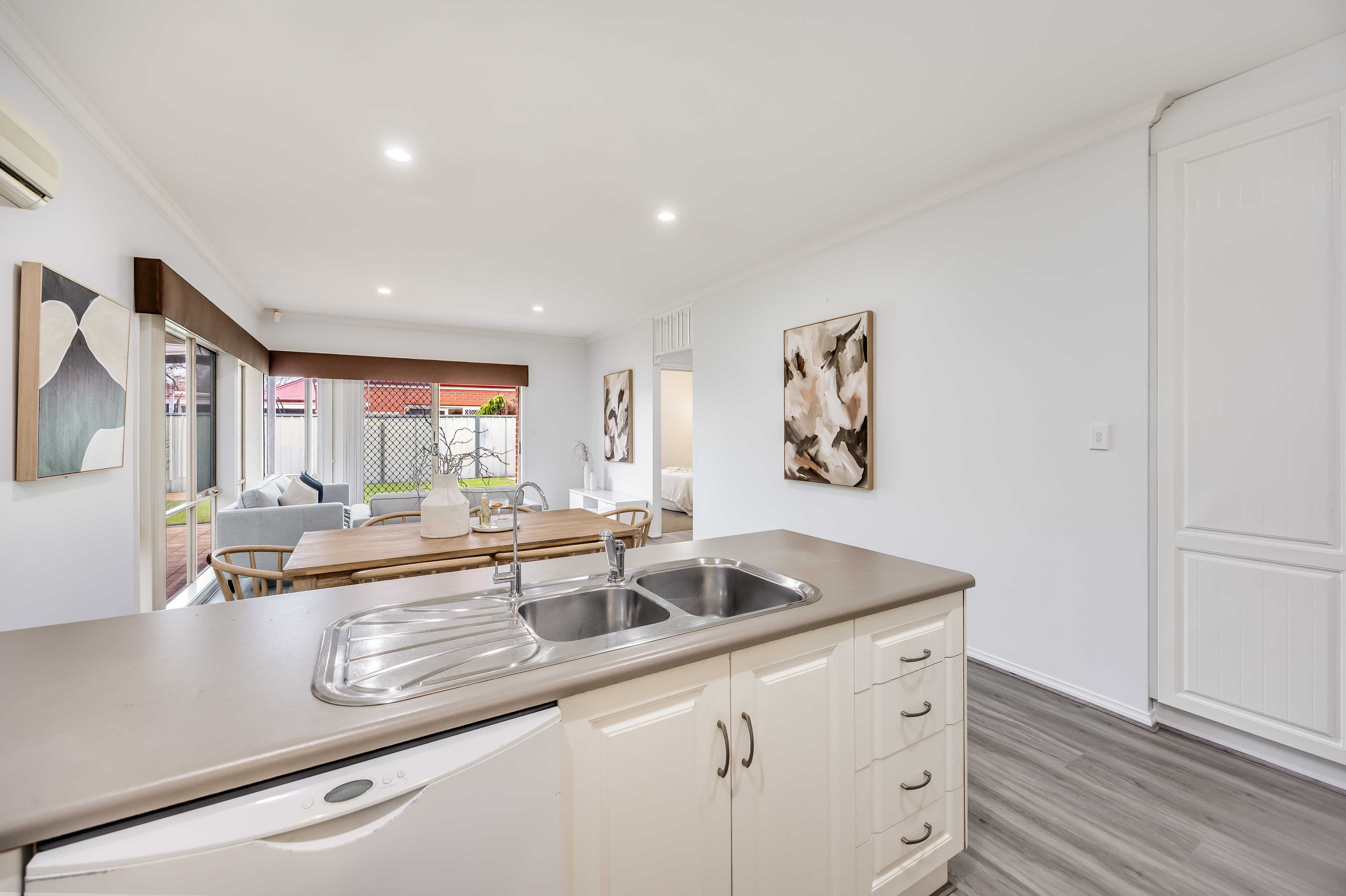 6 Heard Avenue, Mawson Lakes