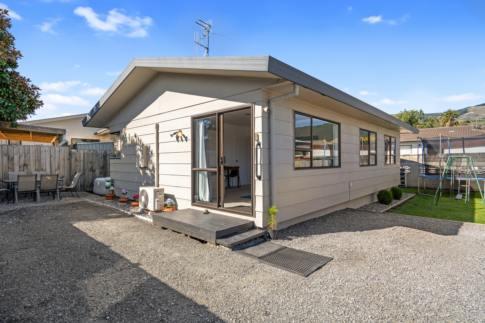Efficient, supportive, knowledgable and sold in 2 weeks - great result!