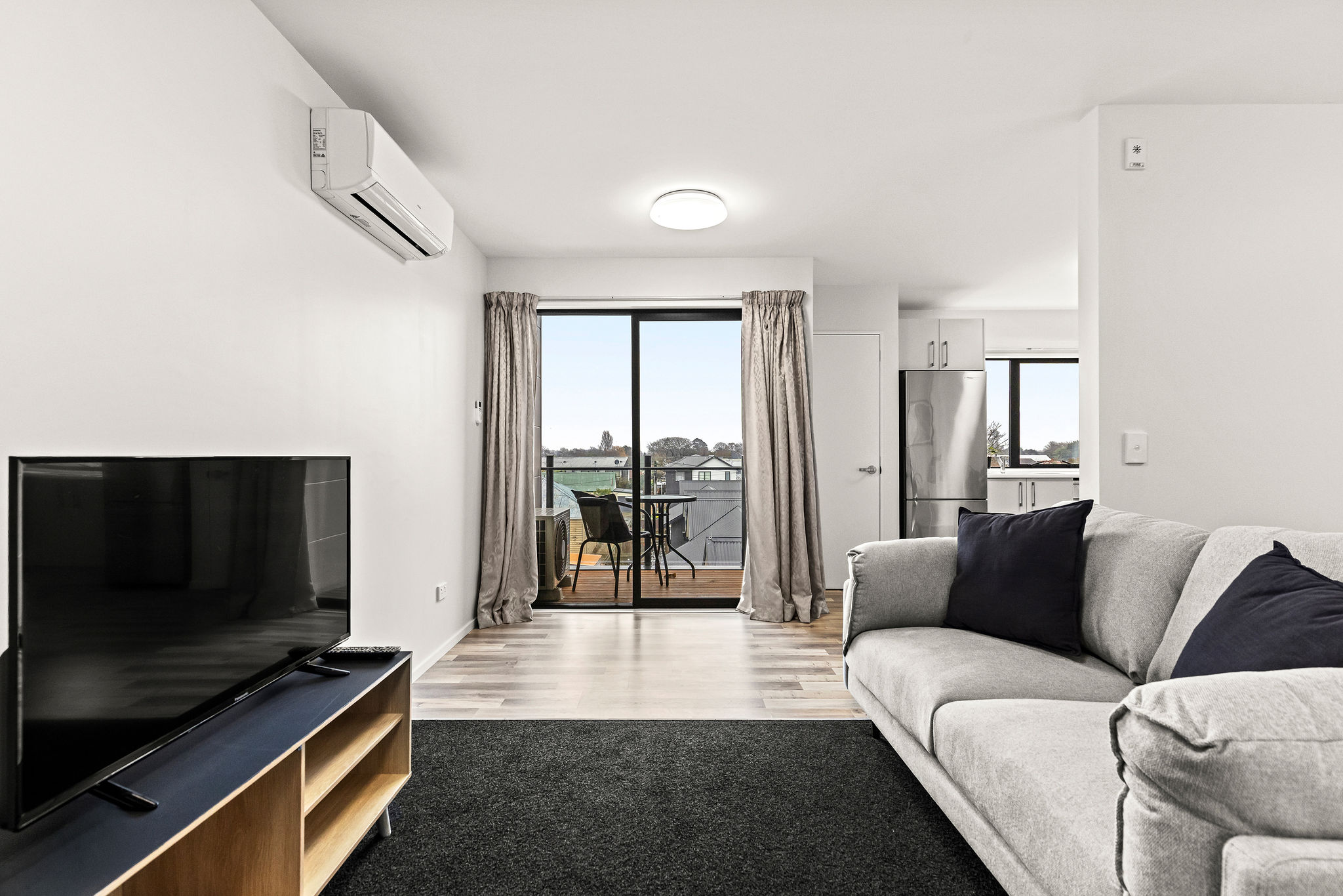 CHANGE OF PLAN — BACK TO RENTAL, property photo 2