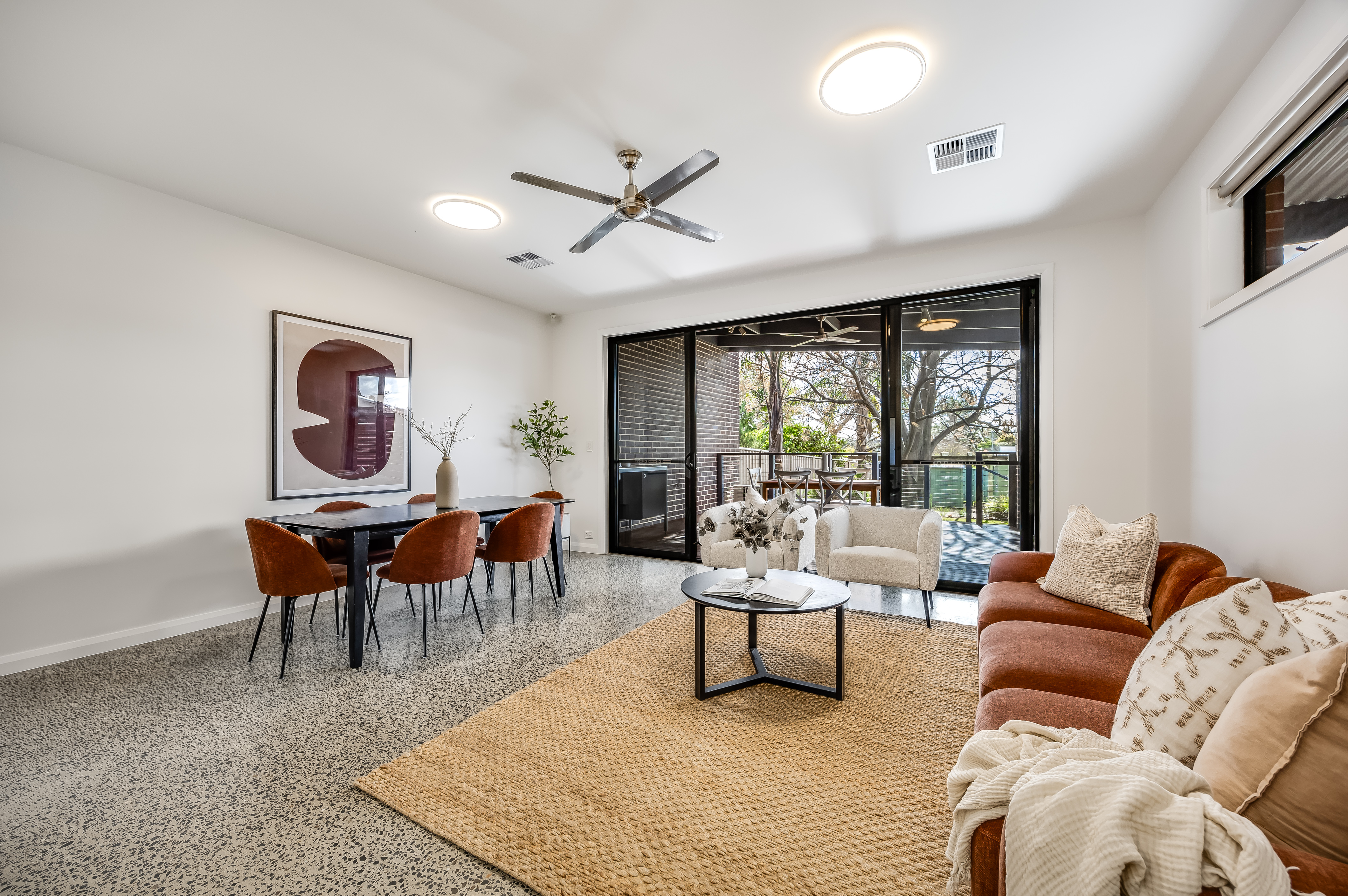 2A Corralyn Terrace, Enfield