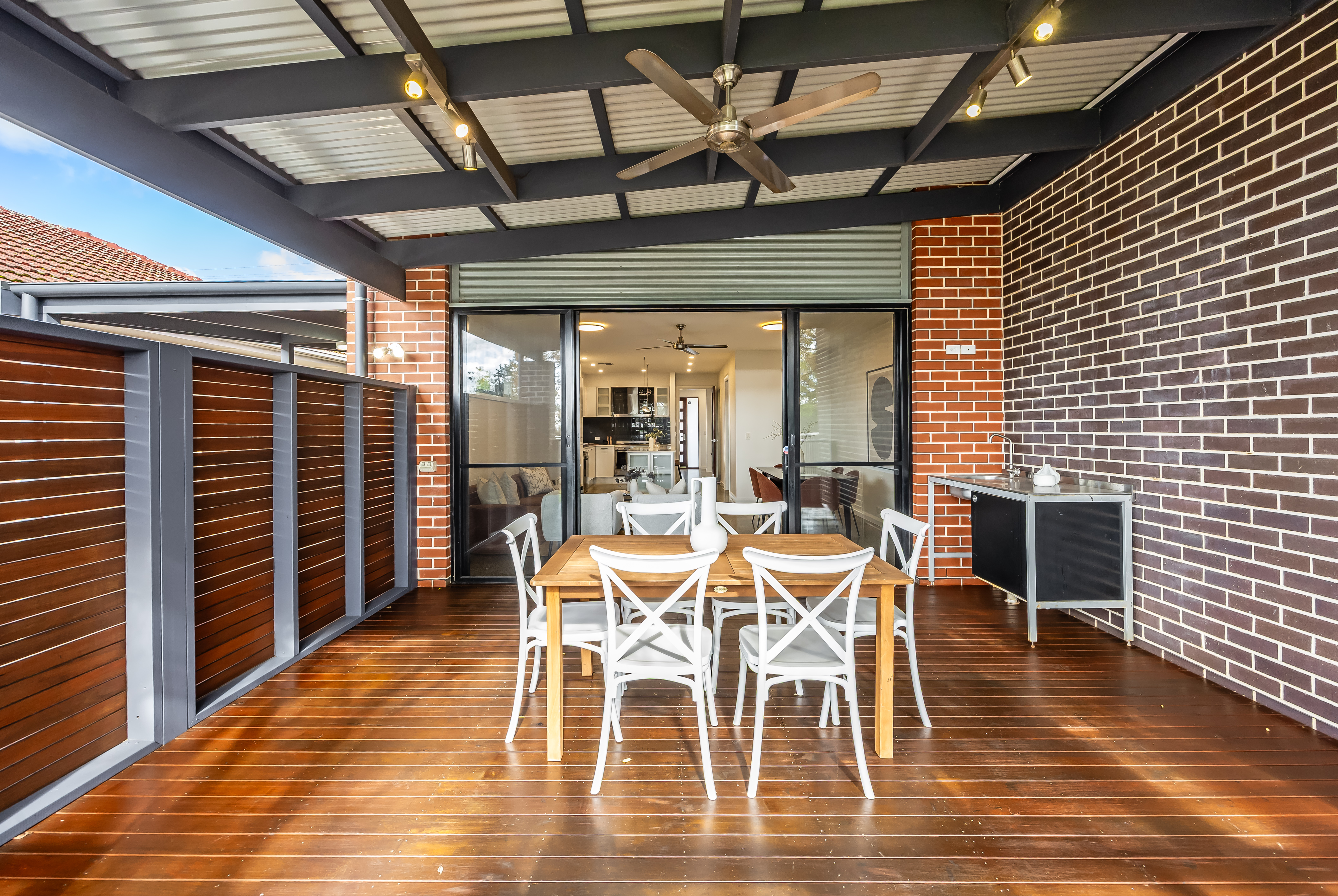 2A Corralyn Terrace, Enfield