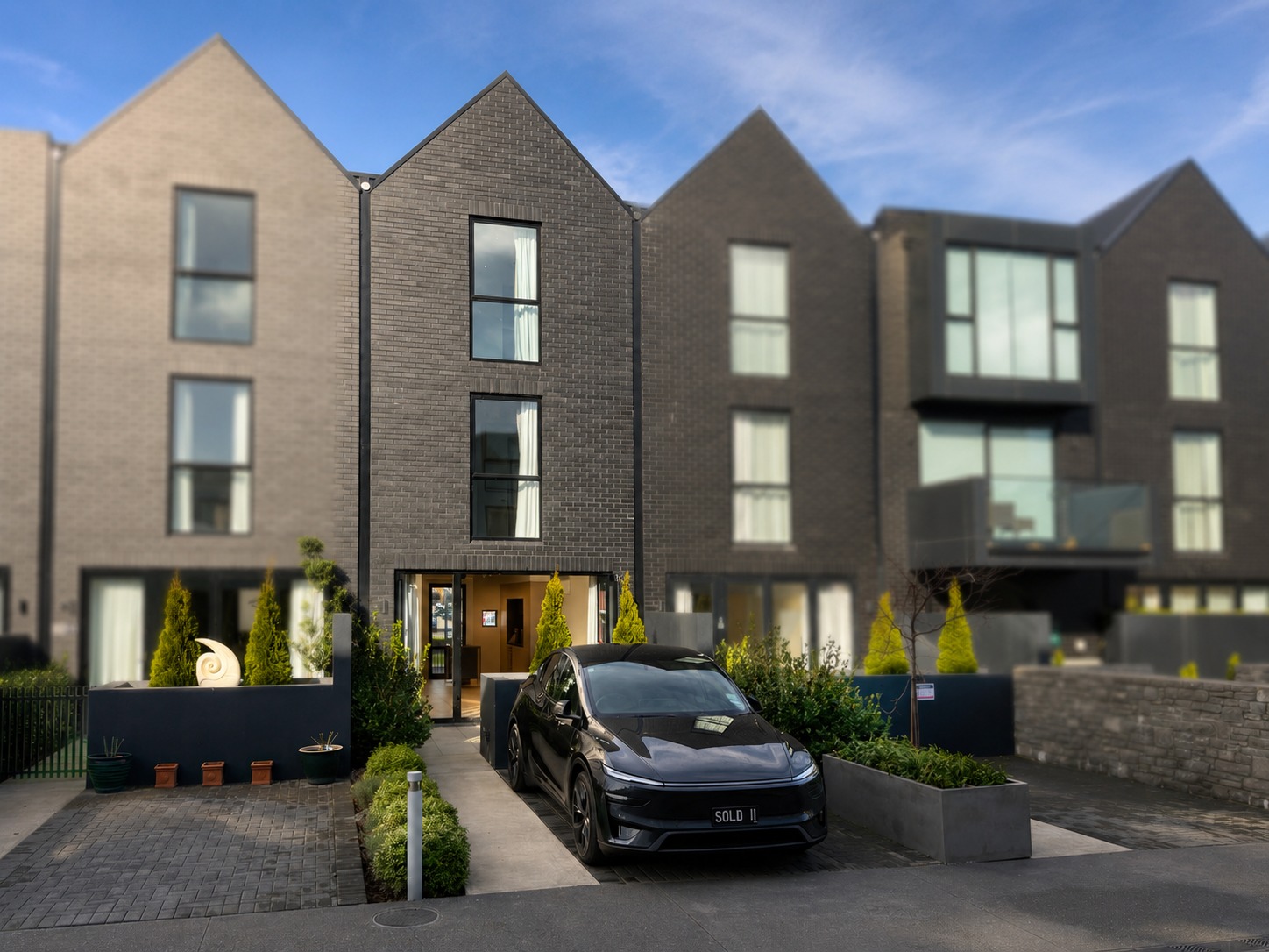 Cranmer Terraces - Park Side with Car Park - Main Photo