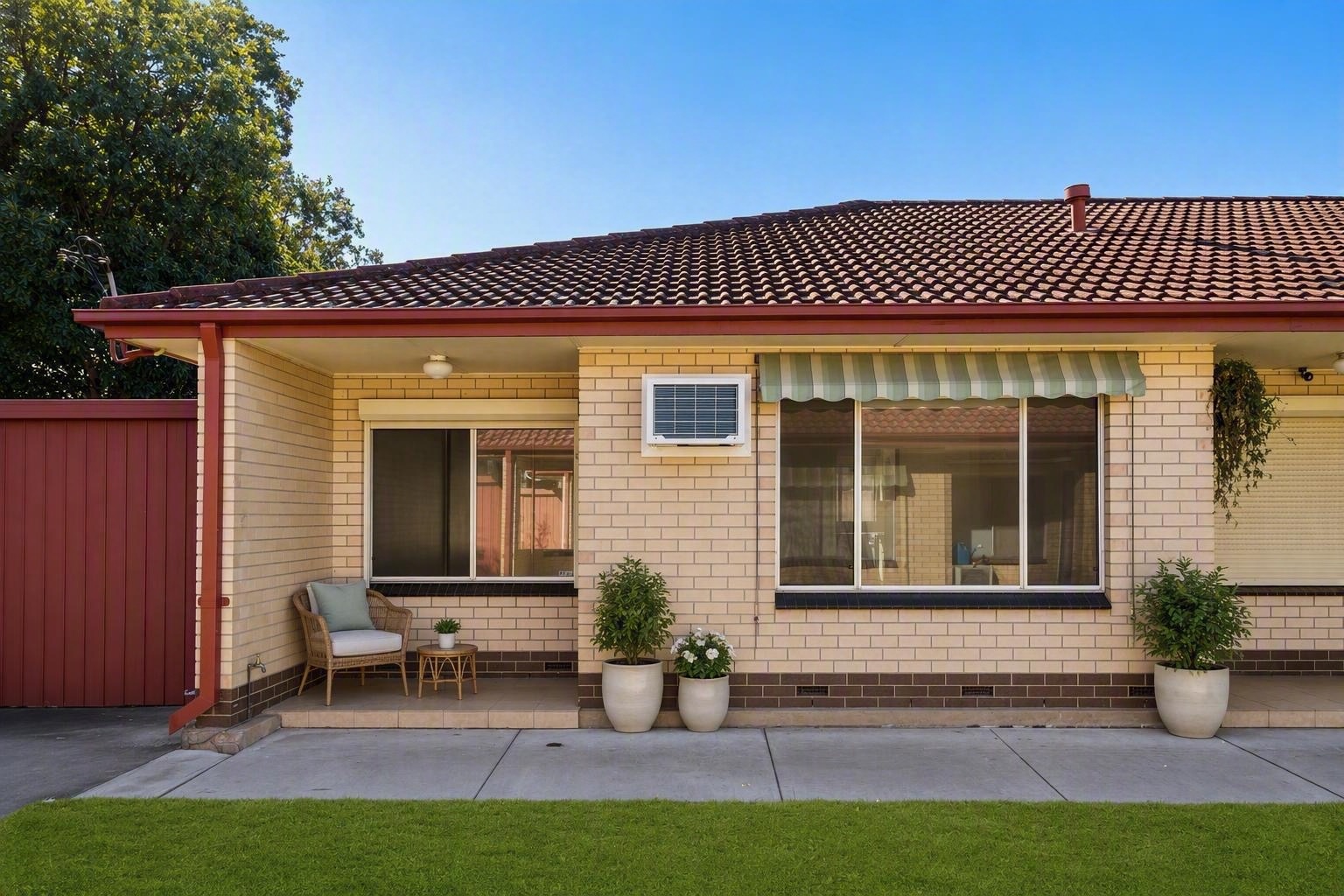 4 / 8 Farne Terrace, Marion