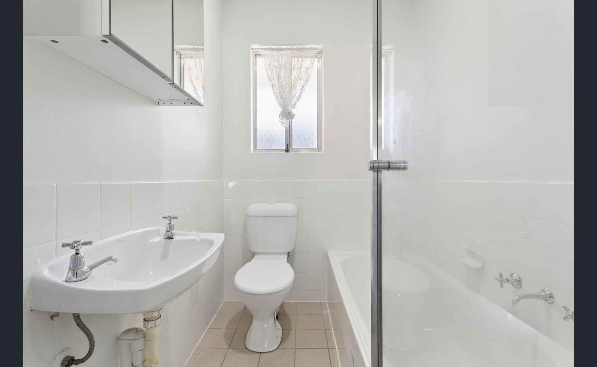 4 / 8 Farne Terrace, Marion