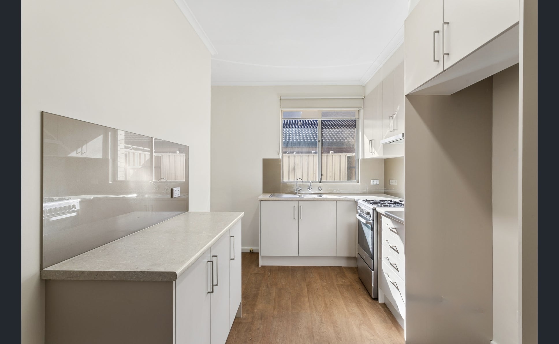 4 / 8 Farne Terrace, Marion