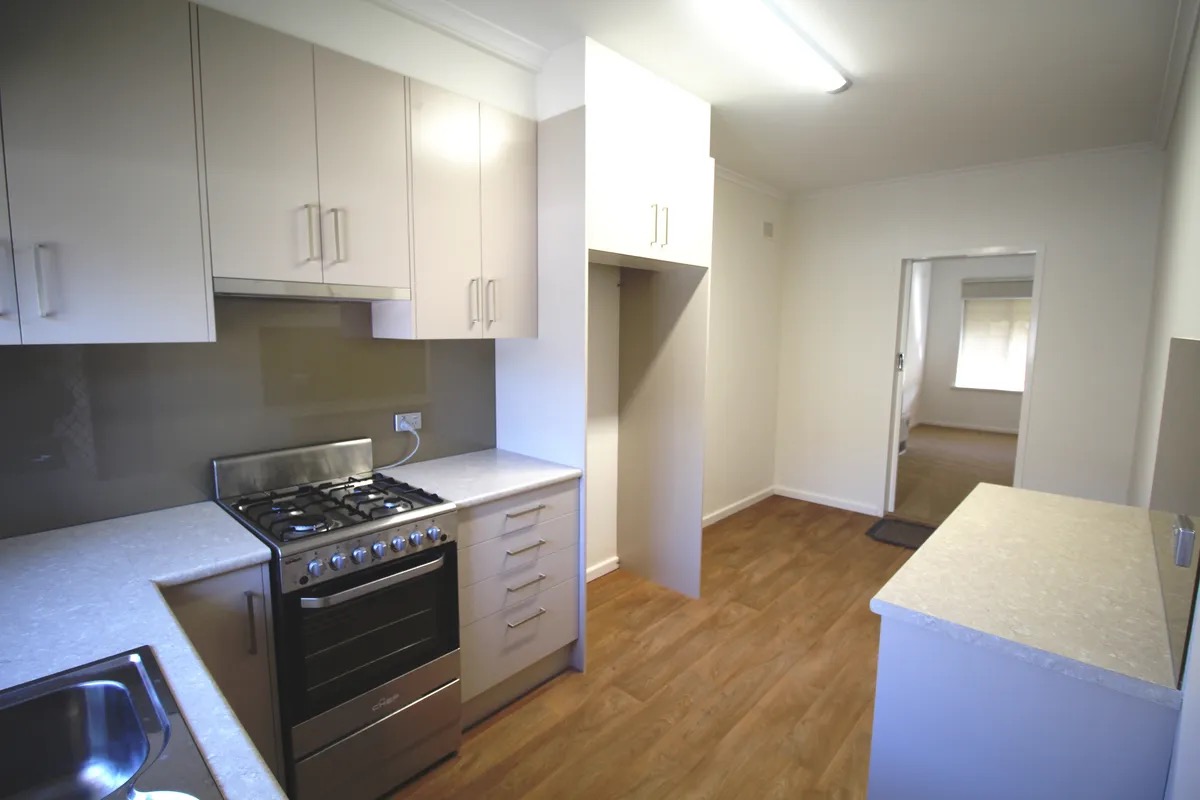 4 / 8 Farne Terrace, Marion