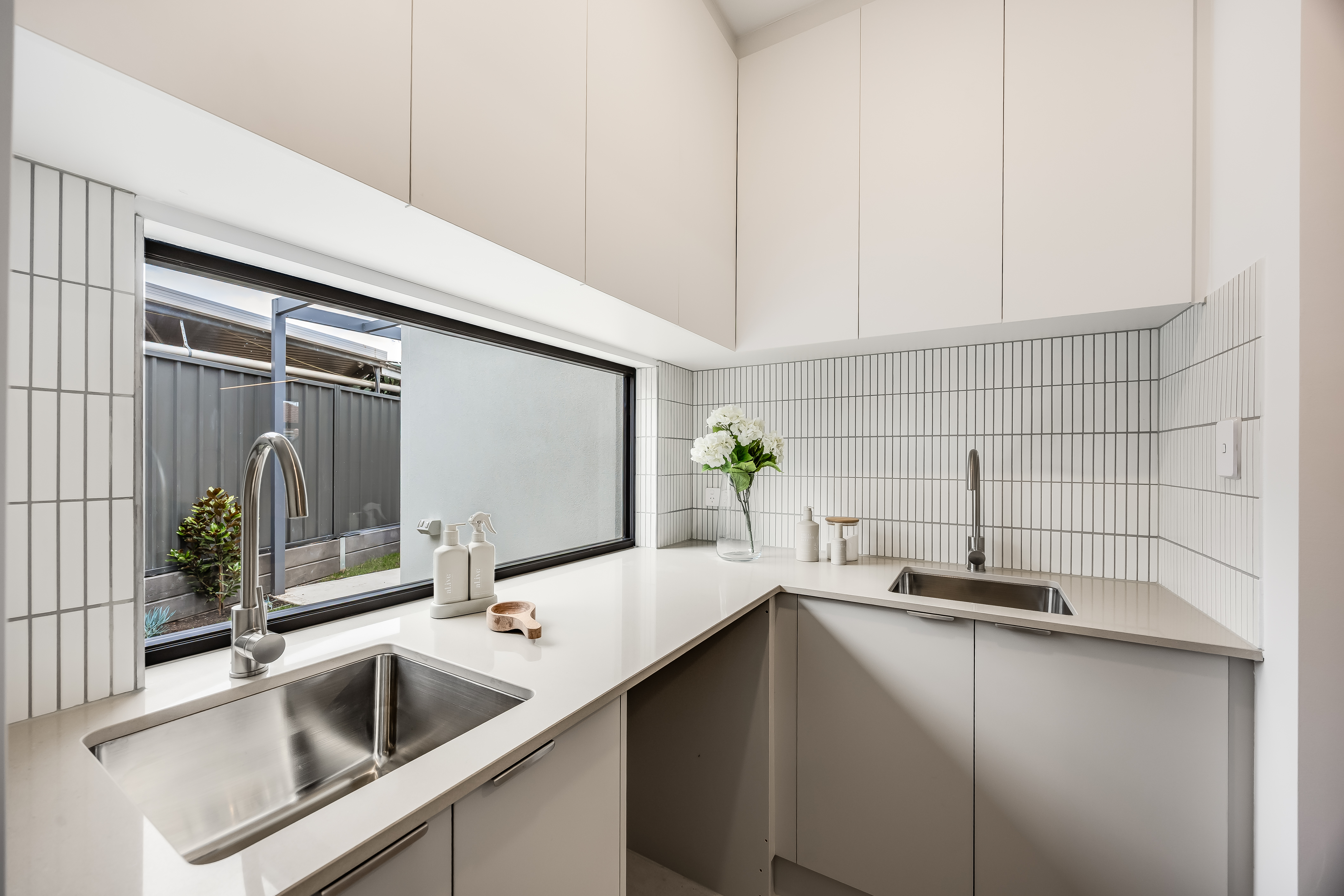 2a Auriel Way, Valley View