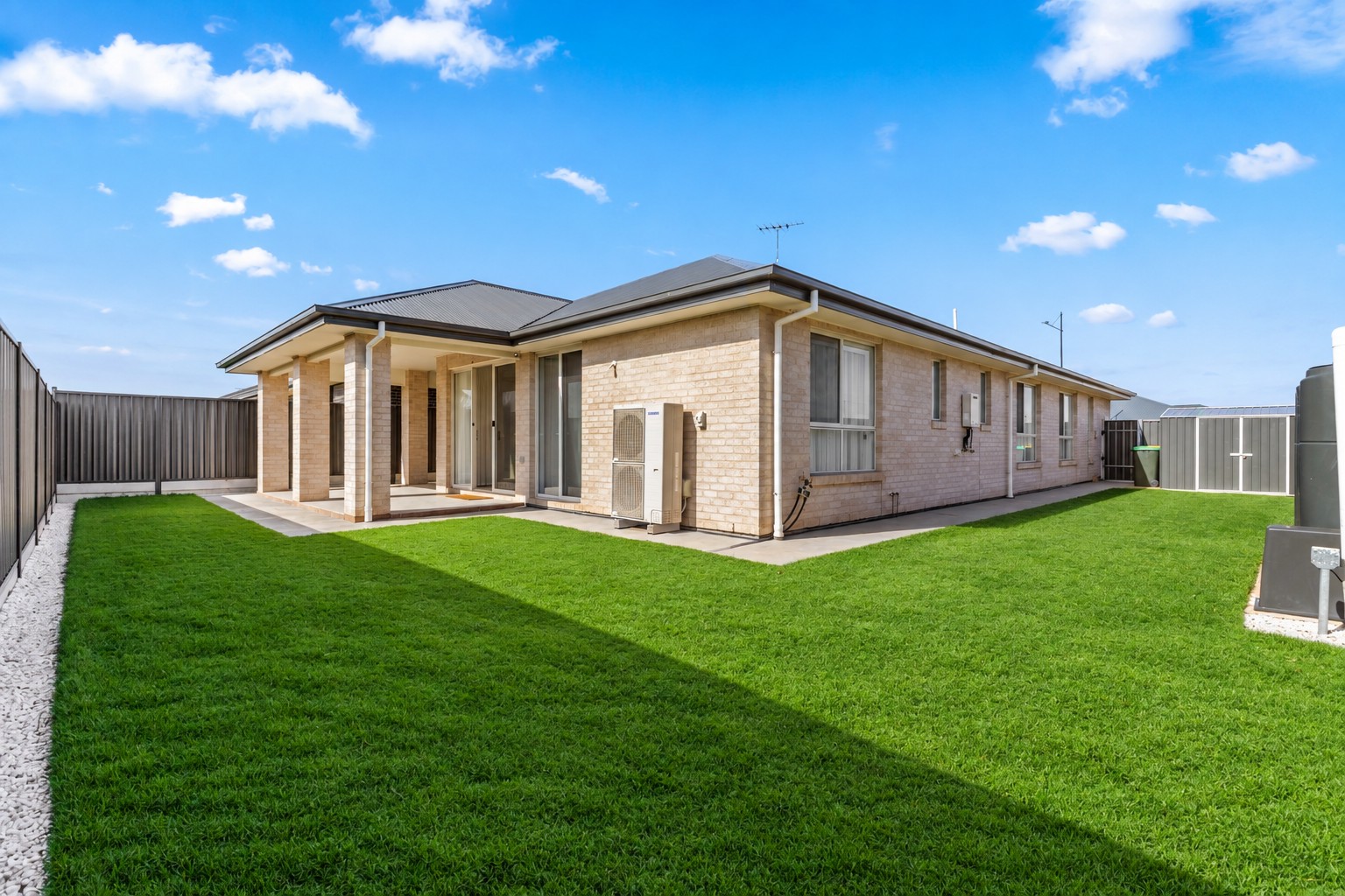 11 Francesca Boulevard, Munno Para West