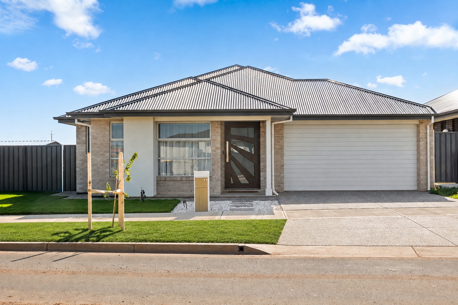 11 Francesca Boulevard, Munno Para West