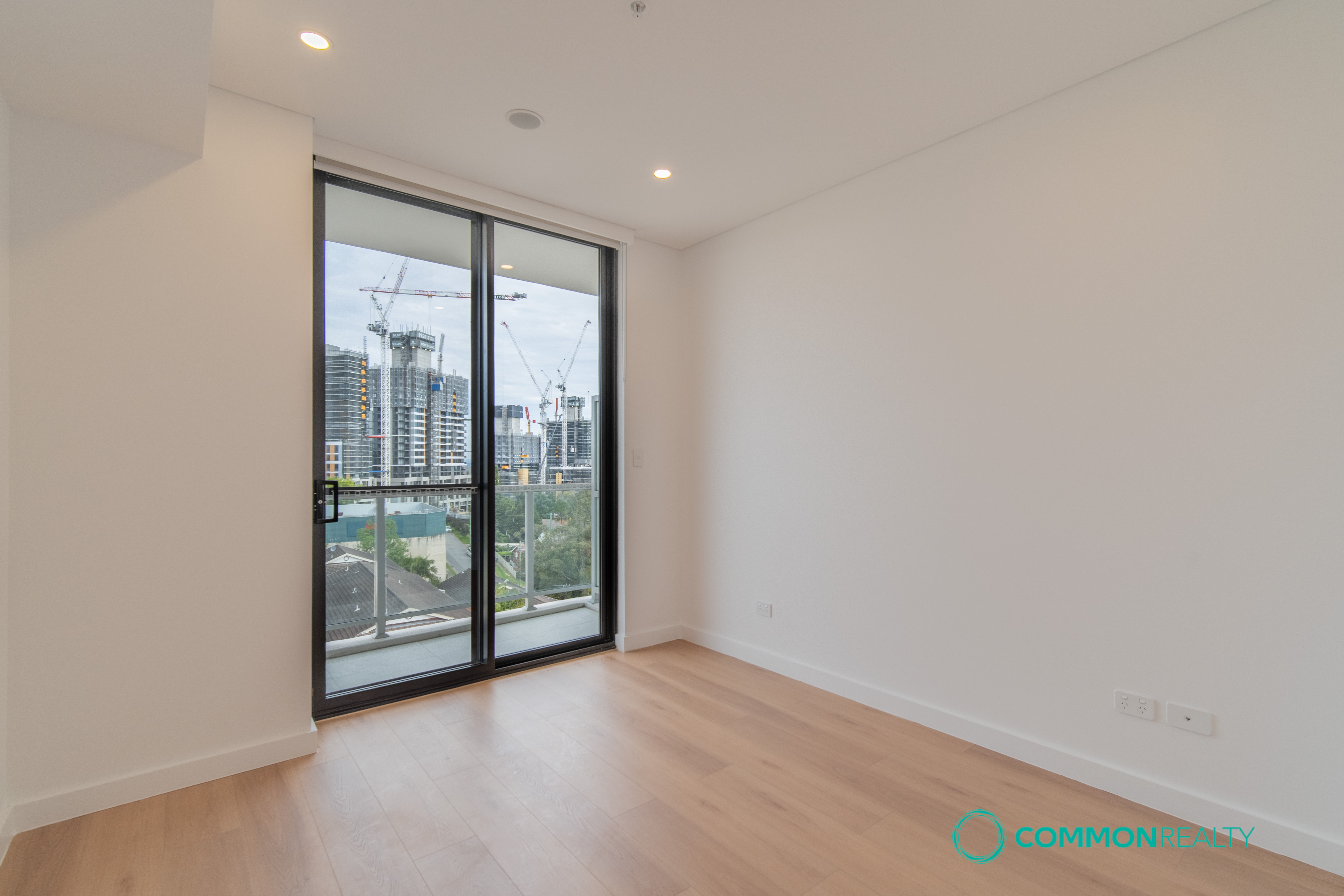 Brand New 2-Bedroom Apartment in the Heart of Carlingford - photo 4