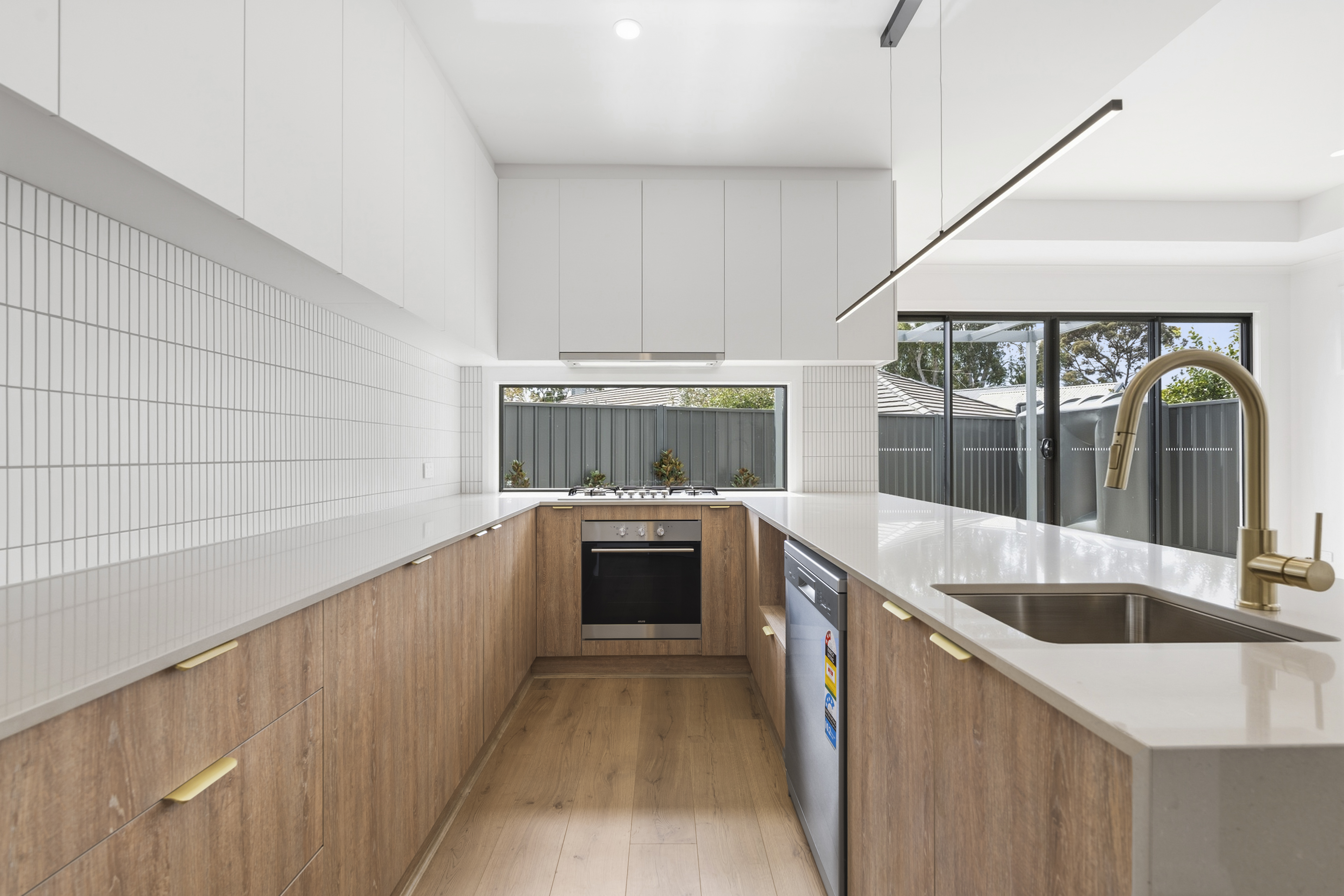 2C Auriel Way, Valley View