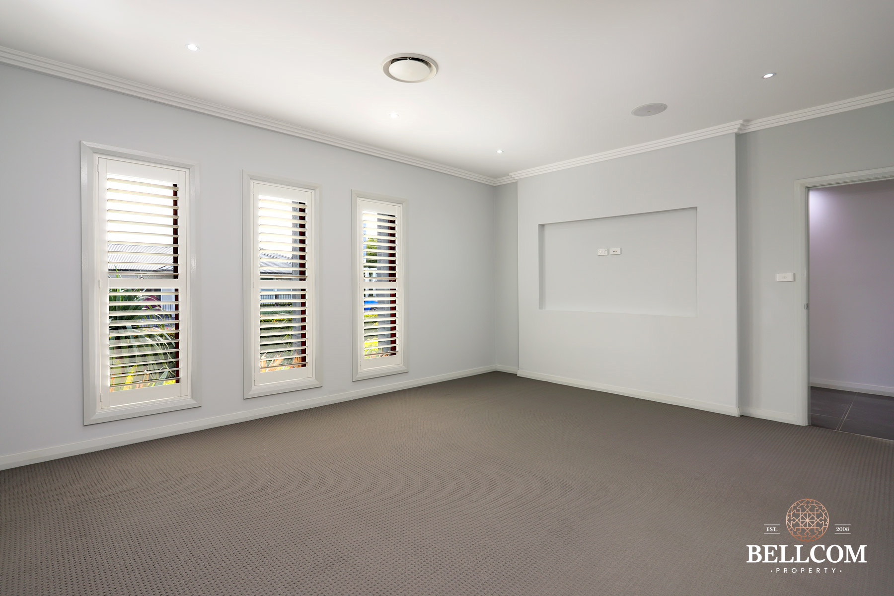 4 Magrath Street, Kellyville Property