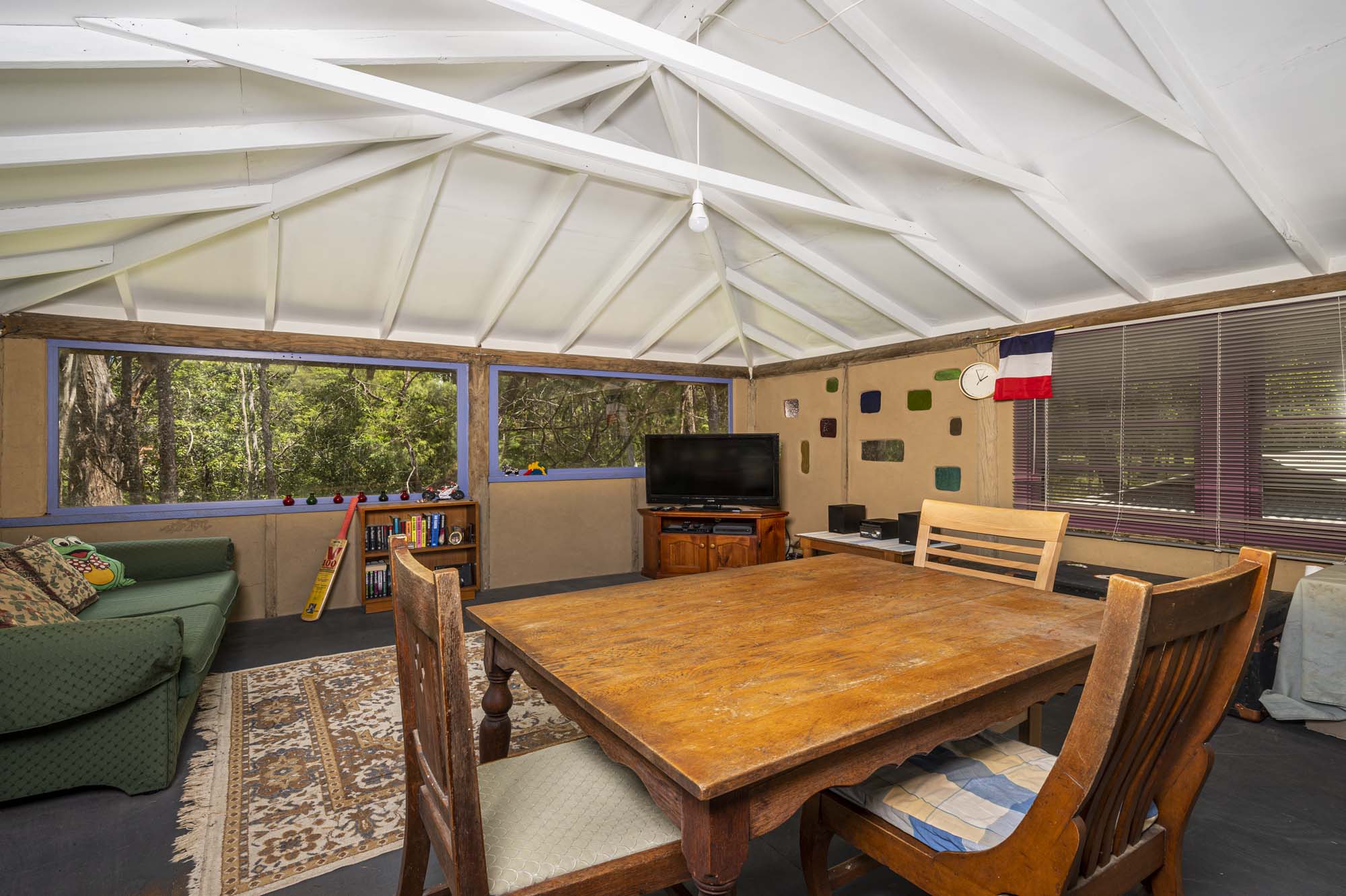 25 Meryla Street, Couridjah Peter Hunt Real Estate