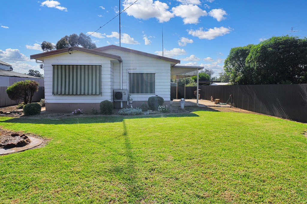 25 Caroon Street, Ungarie Quade Moncrieff Livestock & Property