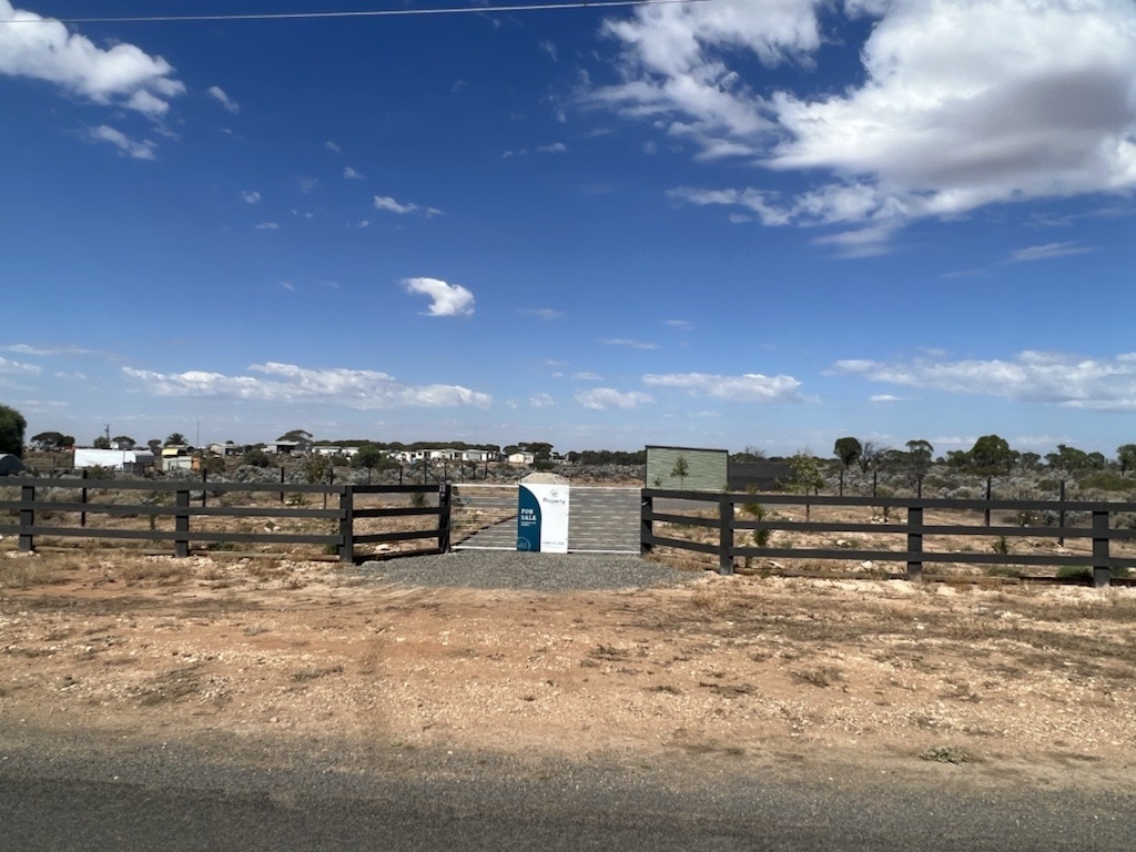 11 South Terrace, Blanchetown CE Property Group