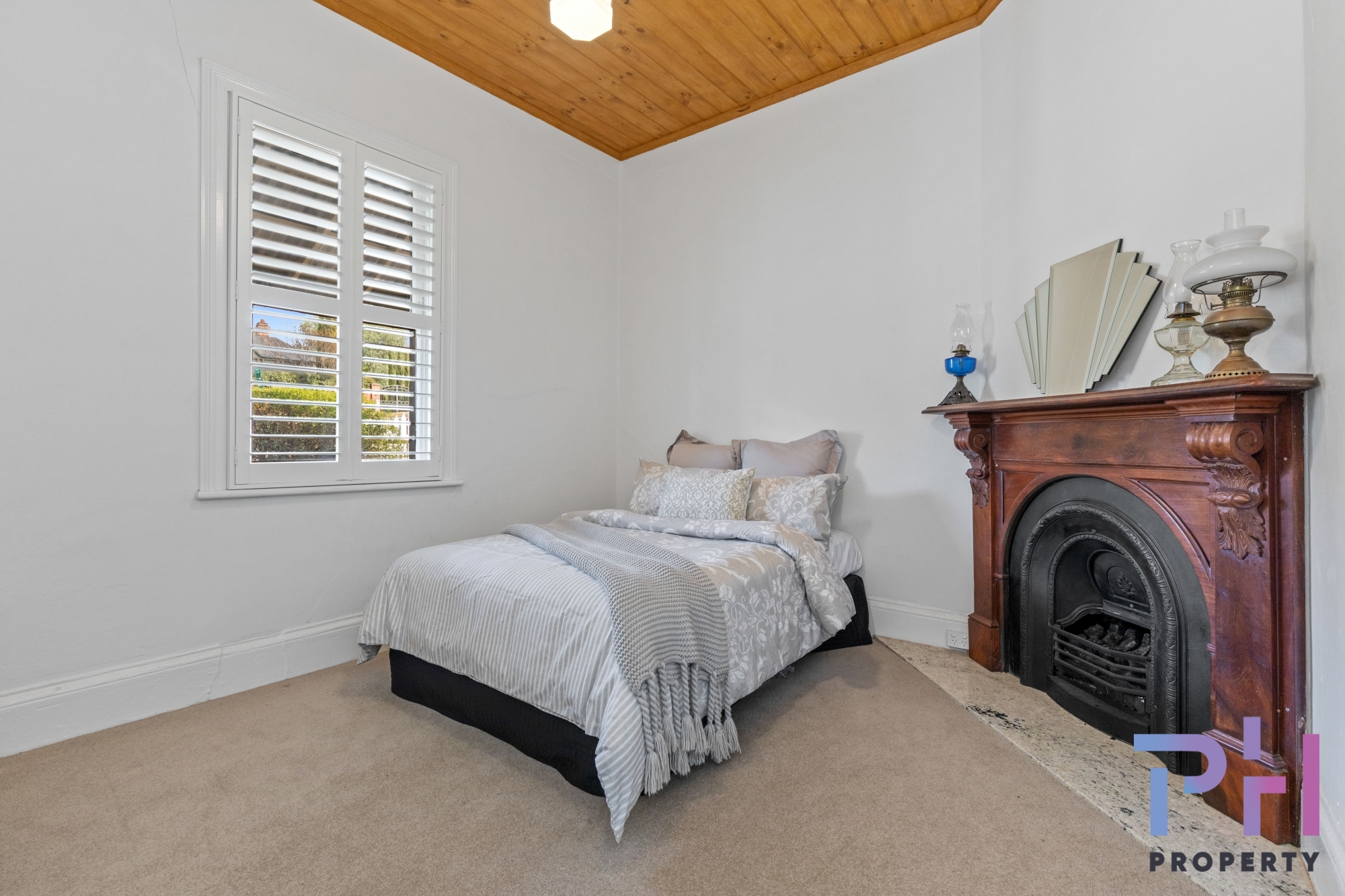 192 Don Street, Bendigo PH Property