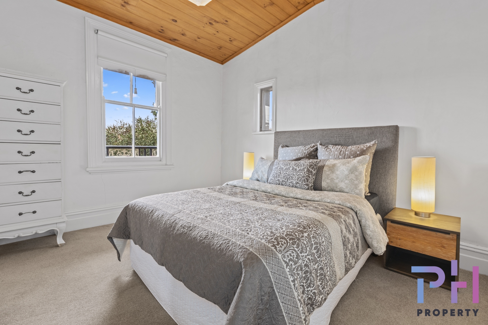 192 Don Street, Bendigo PH Property