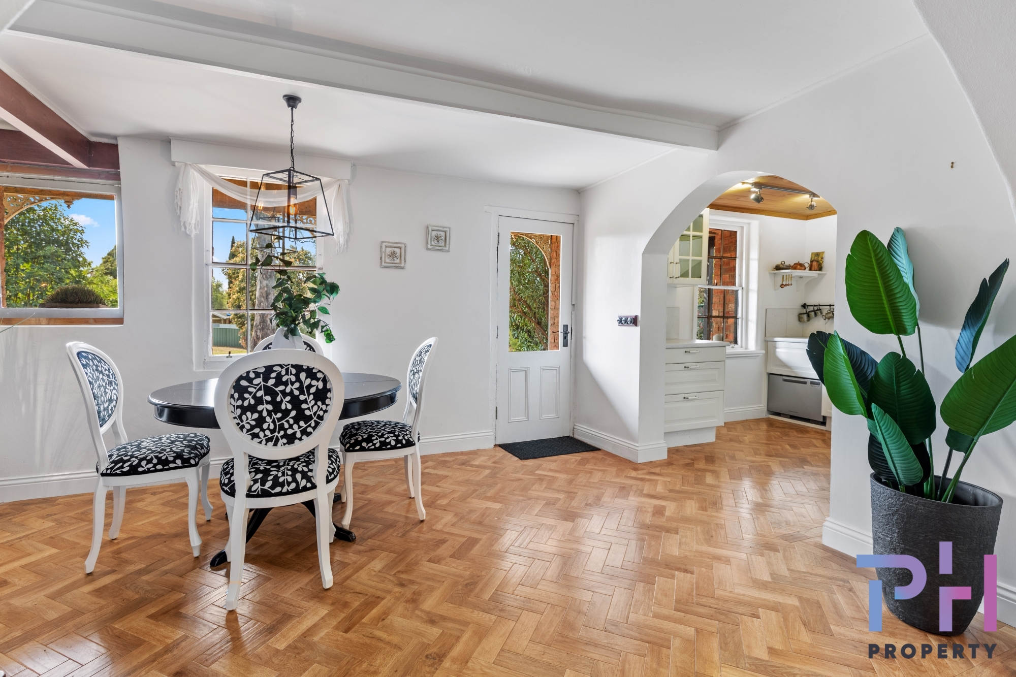 192 Don Street, Bendigo PH Property