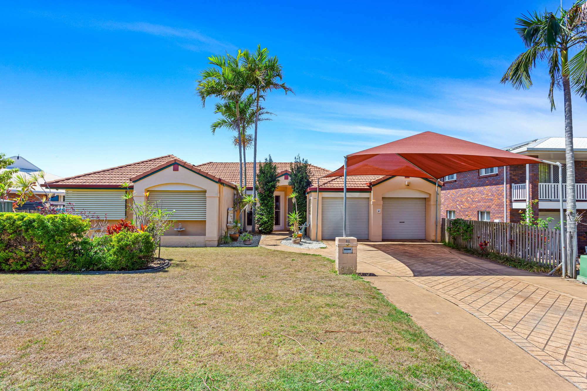 28 Macaulay Way, Pacific Heights | @ Real Estate