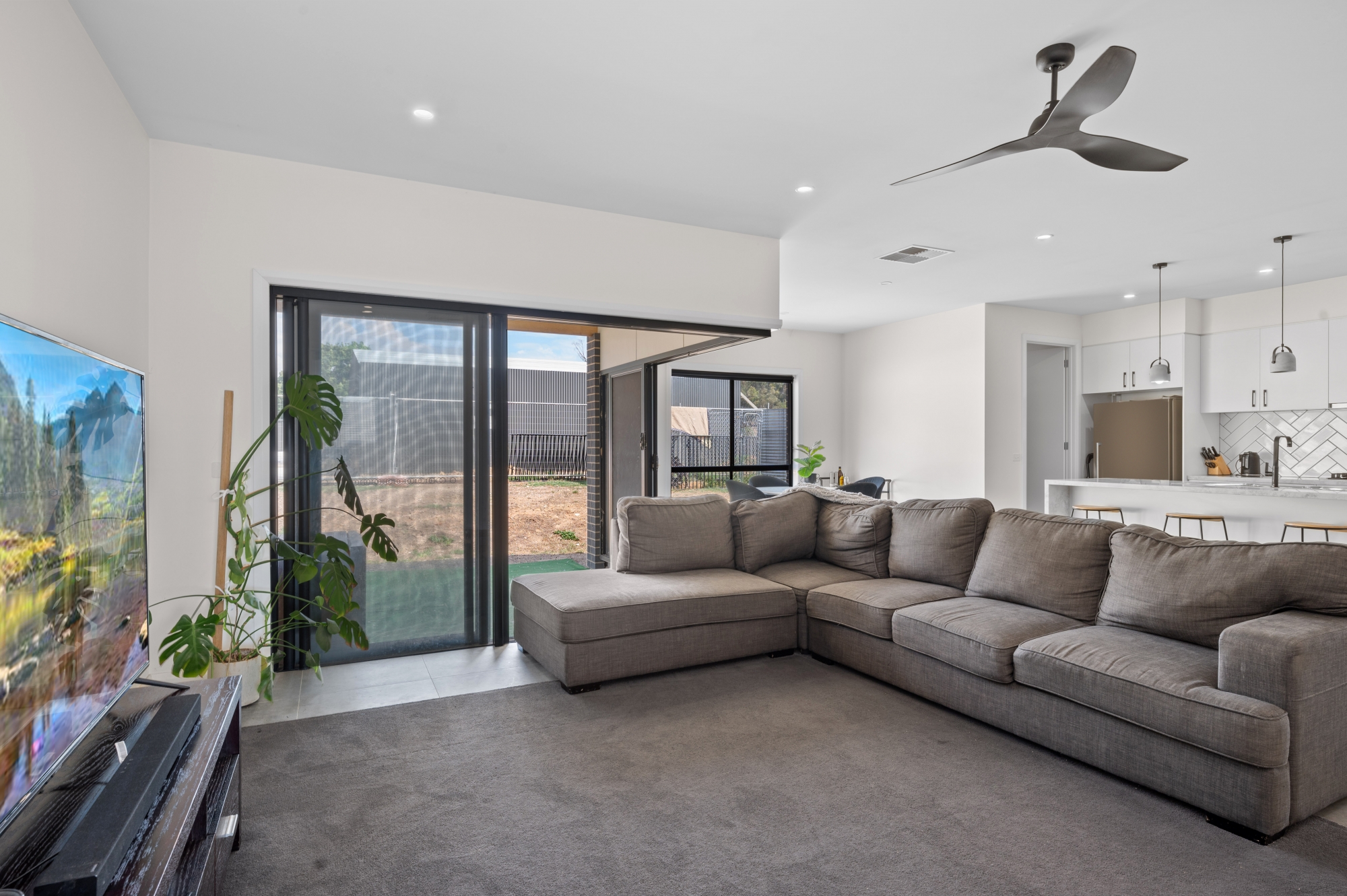 112 Albert Street, Maiden Gully PH Property