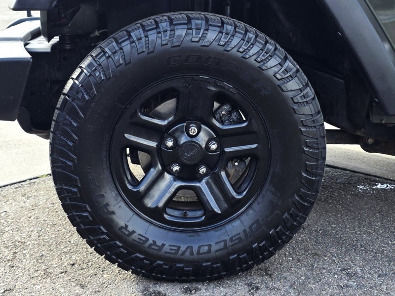 2015 Jeep Wrangler Unlimited Sport 1C4BJWDG8FL761558