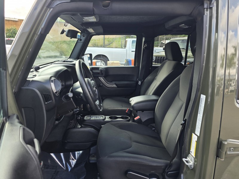 2015 Jeep Wrangler Unlimited Sport 1C4BJWDG8FL761558
