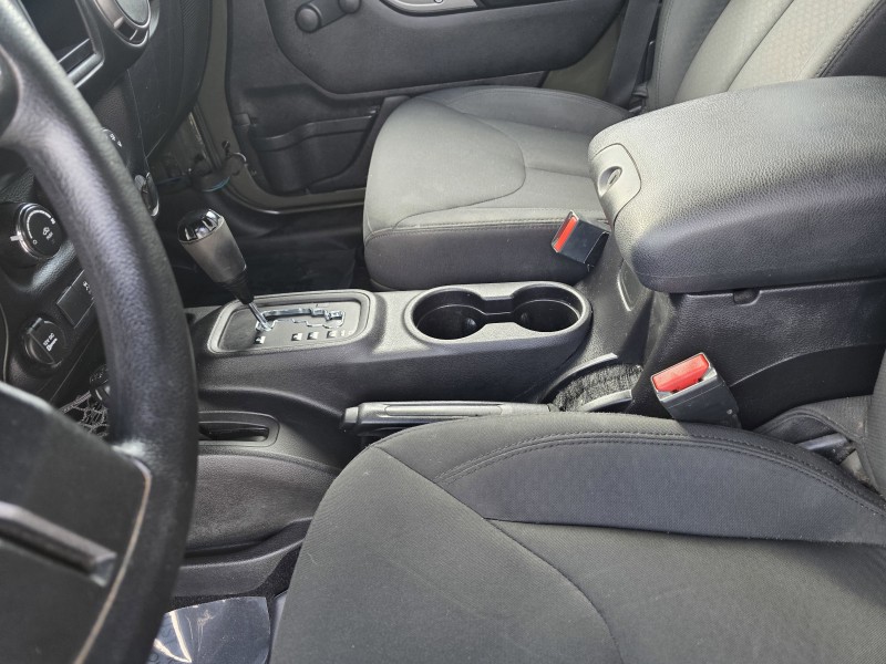 2015 Jeep Wrangler Unlimited Sport 1C4BJWDG8FL761558
