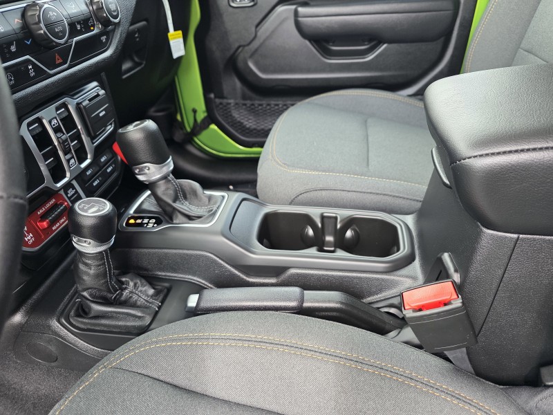 2025 Jeep Wrangler 4-Door Willys - Photo 15