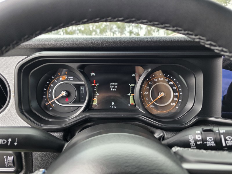 2025 Jeep Wrangler 4-Door Willys - Photo 18
