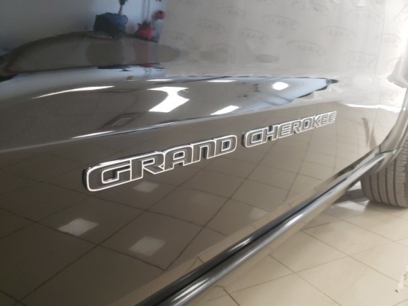 2018 Jeep Grand Cherokee Overland 1C4RJFCG9JC189375 2018 Jeep Grand Cherokee Overland 1C4RJFCG9JC189375