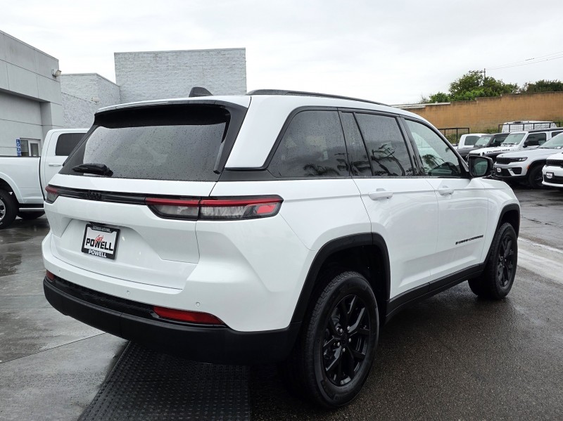 2025 Jeep Grand Cherokee Altitude 1C4RJGAG0S8775492