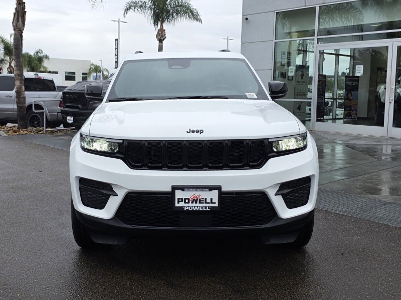 2025 Jeep Grand Cherokee Altitude 1C4RJGAG0S8775492