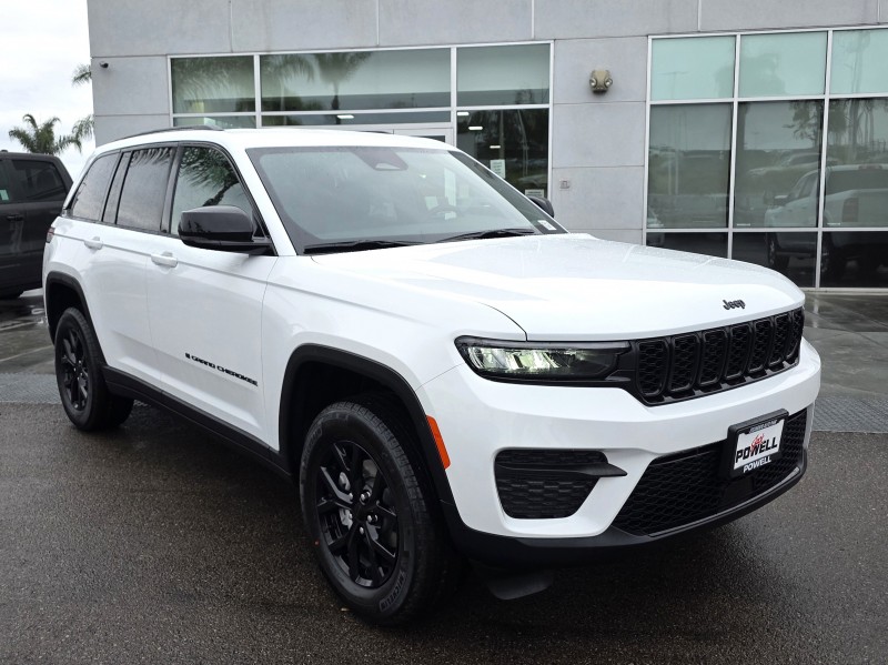 2025 Jeep Grand Cherokee Altitude 1C4RJGAG0S8775492