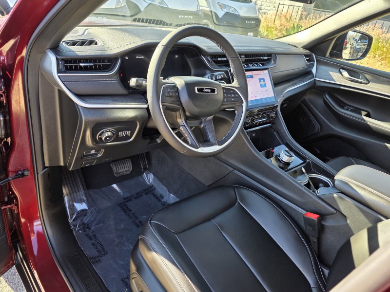 2025 Jeep Grand Cherokee Limited 1C4RJGBG2SC359004