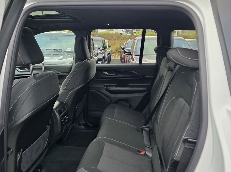 2025 Jeep Grand Cherokee  1C4RJHAG6S8773090