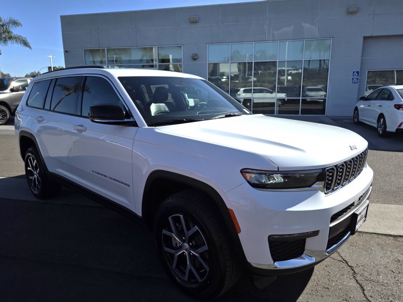 2025 Jeep Grand Cherokee L Limited 1C4RJKBGXS8751783