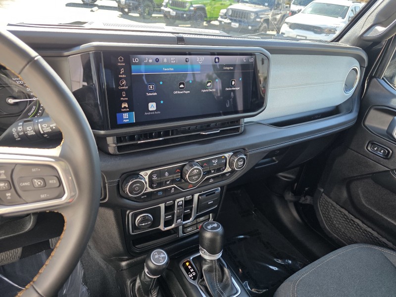 2024 Jeep Wrangler 4xe Sahara 1C4RJXP69RW275156