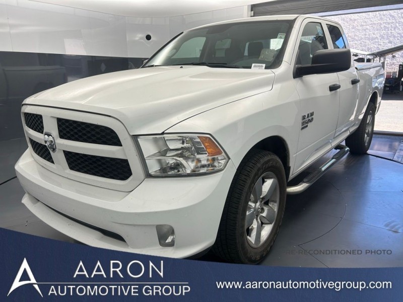 2019 Ram 1500 Classic Express 1C6RR6FG3KS554975