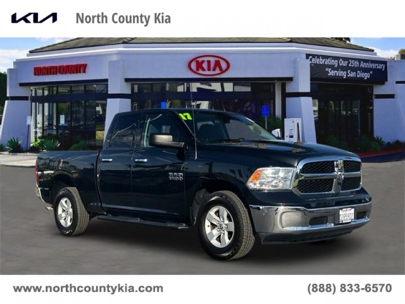 2017 Ram 1500 SLT 1C6RR7GG2HS646382