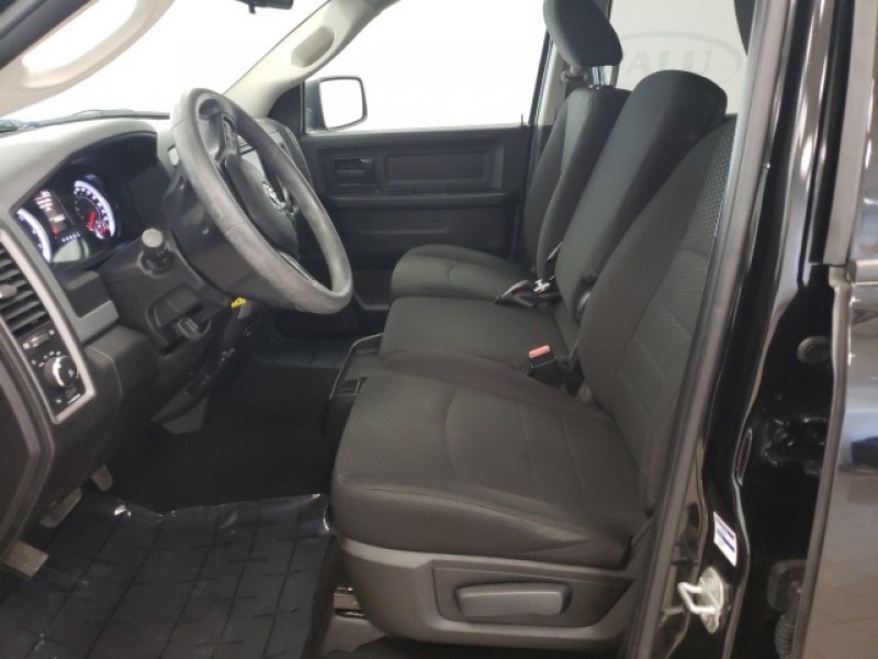 2019 Ram 1500 Classic Express 1C6RR7KT9KS749827 2019 Ram 1500 Classic Express 1C6RR7KT9KS749827