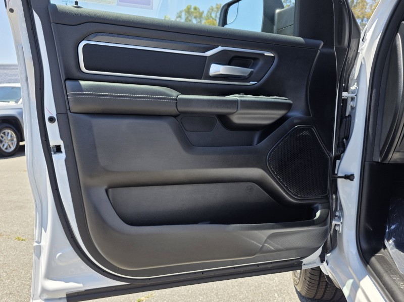 2025 Ram 1500 Big Horn 1C6RREFG1SN772325