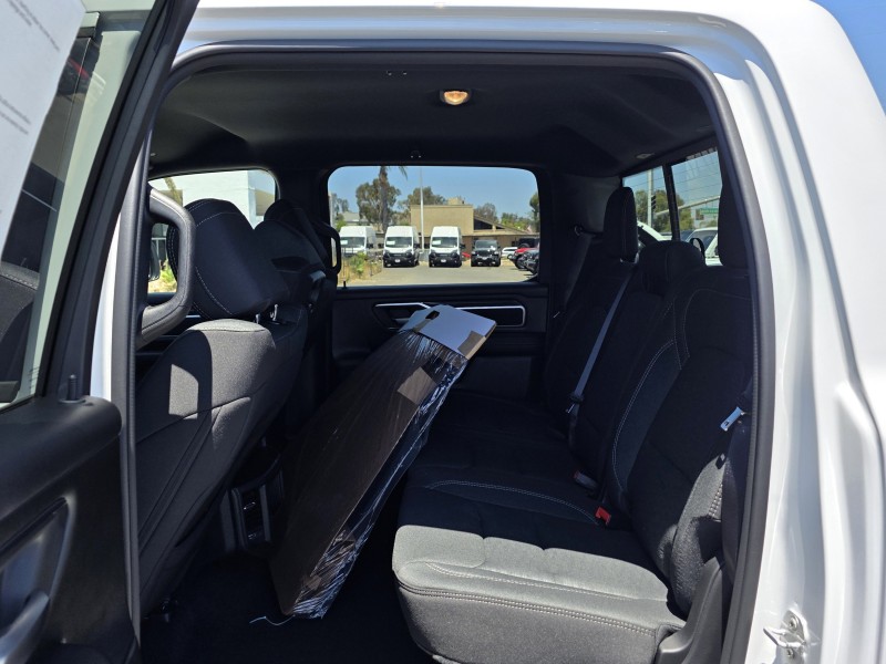 2025 Ram 1500 Big Horn 1C6RREFG1SN772325