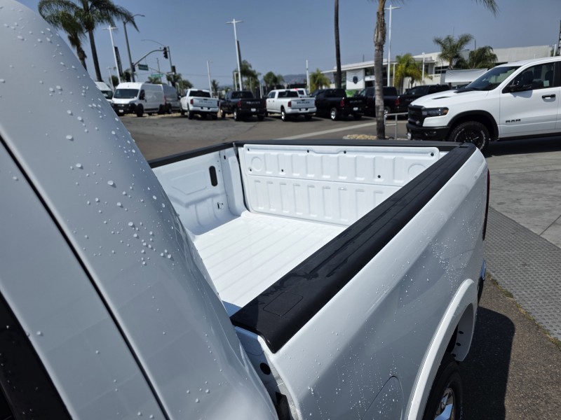 2025 Ram 1500 Big Horn 1C6RREFGXSN772324