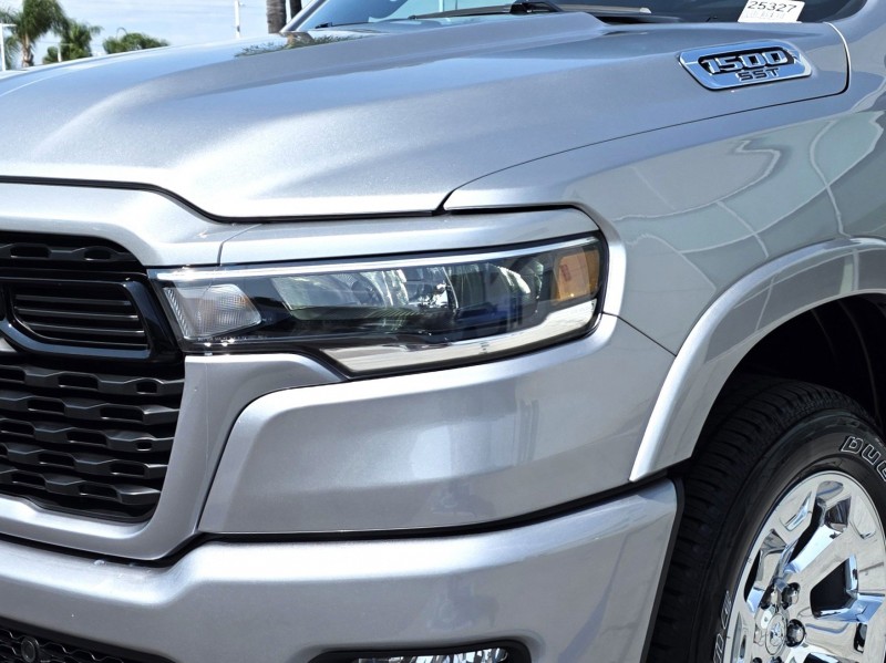 2025 Ram 1500 Big Horn 1C6RREFP8SN740827