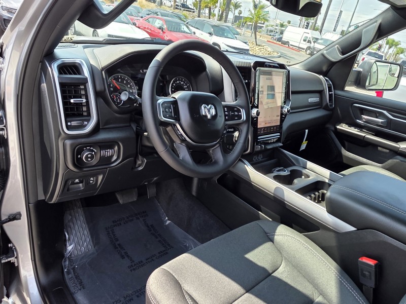 2025 Ram 1500 Big Horn 1C6RREFP8SN740827