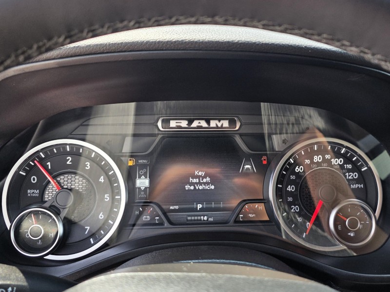 2025 Ram 1500 Big Horn 1C6RREFP8SN740827