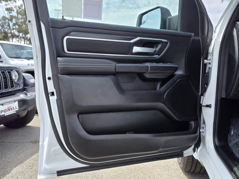 2025 Ram 1500 Big Horn 1C6RREFPXSN770198